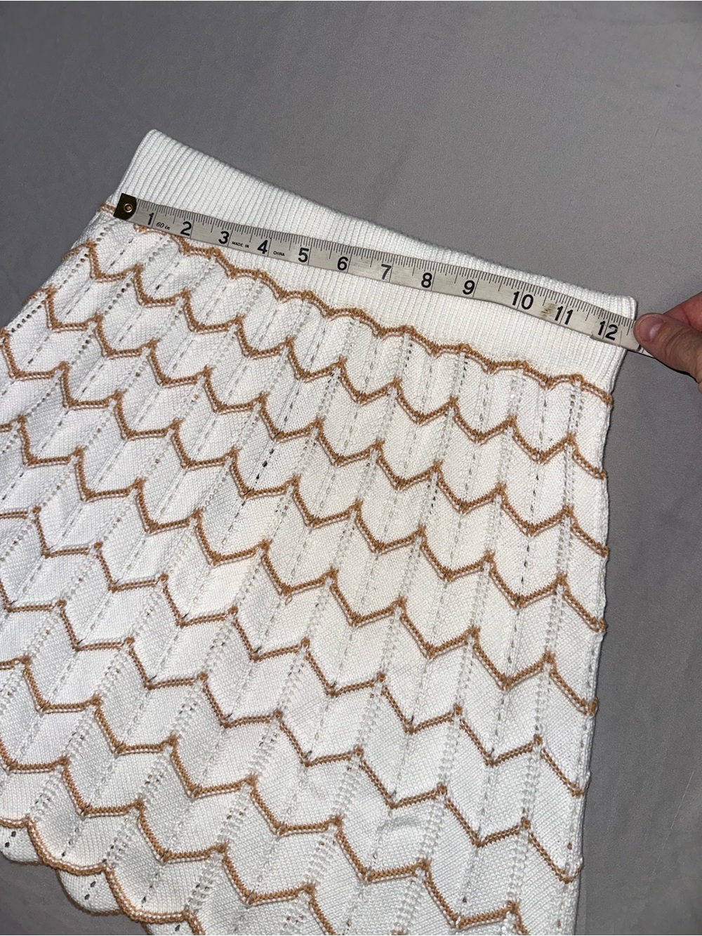 MABLE Ivory Beige Chevron Knit Scallop Hem Mini A-Line Skirt L Classic Fall Chic - Picture 7 of 9